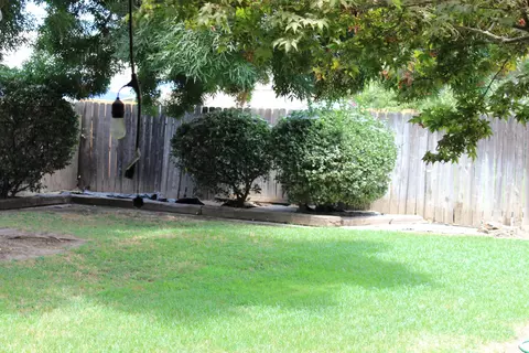 4112 E Feemster Ave, Visalia, CA 93292 photo 14
