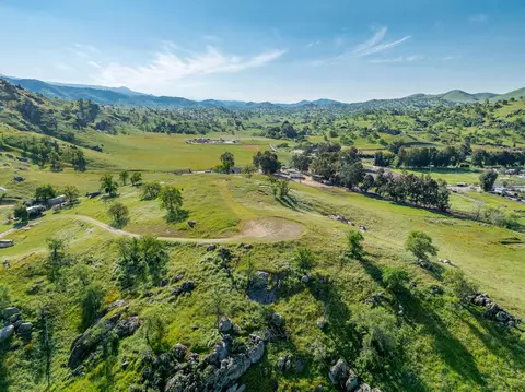 31746 Gordon Dr, Exeter, CA 93221 photo 3