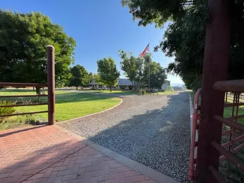 36168 Road 196, Woodlake, CA 93286