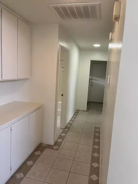 1609 E Vassar Dr, Visalia, CA 93292 photo 8