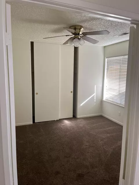 1609 E Vassar Dr, Visalia, CA 93292 photo 11