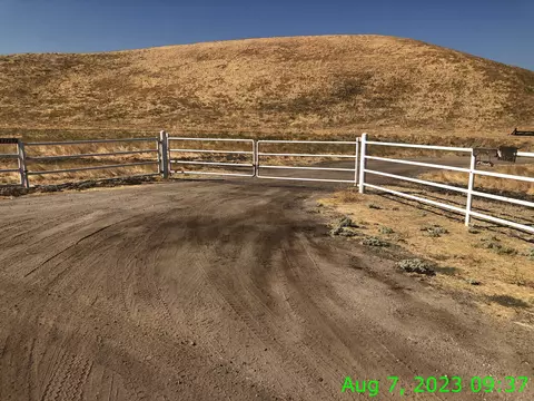 37151 Famoso Rd, Bakersfield, CA 93308