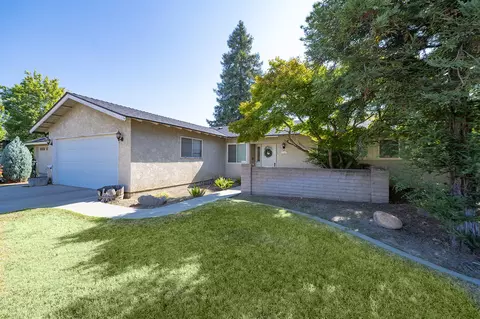 3100 S Conyer St, Visalia, CA 93277
