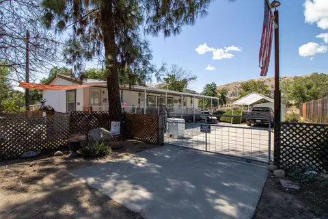 35218 Tule River Dr, Springville, CA 93265 photo 2