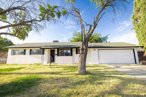 456 W North Way, Dinuba, CA 93618
