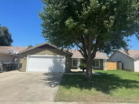 4304 E Paradise Ave, Visalia, CA 93292 photo 2