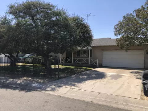 41427 Road 126, Orosi, CA 93647