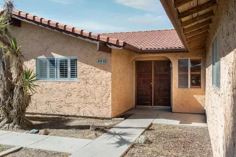 910 Cedar Ln, Lemoore, CA 93245 photo 3