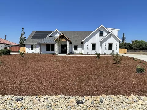 12484 Avenue 264, Visalia, CA 93277