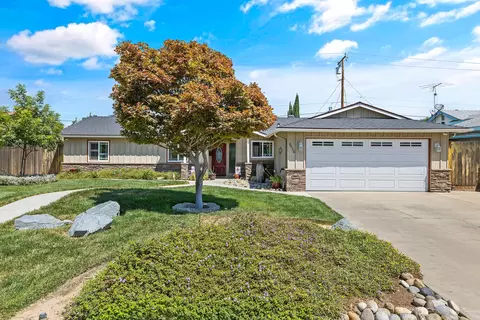3016 W Laura Ave, Visalia, CA 93277