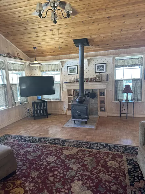 51083 Whitaker Forest Rd, Badger, CA 93603 photo 3