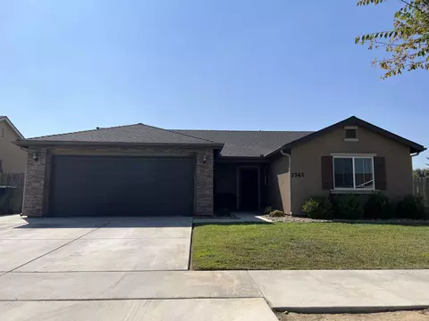 1743 N Irma St, Visalia, CA 93292