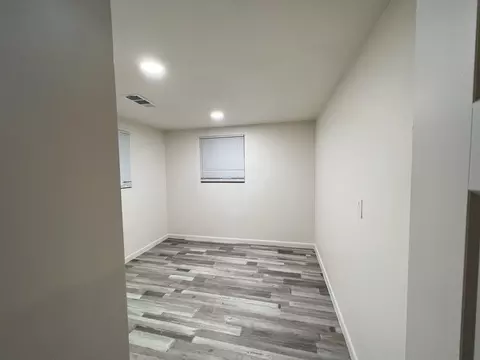 596 E Center Ave, Earlimart, CA 93219 photo 11