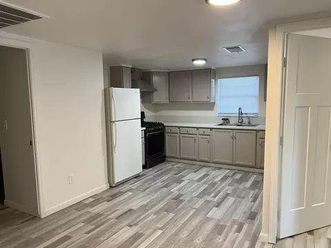 596 E Center Ave, Earlimart, CA 93219 photo 23
