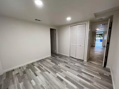 596 E Center Ave, Earlimart, CA 93219 photo 5