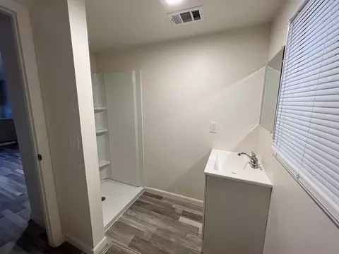 596 E Center Ave, Earlimart, CA 93219 photo 25