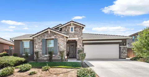 1907 W Flagstaff Ave, Visalia, CA 93291
