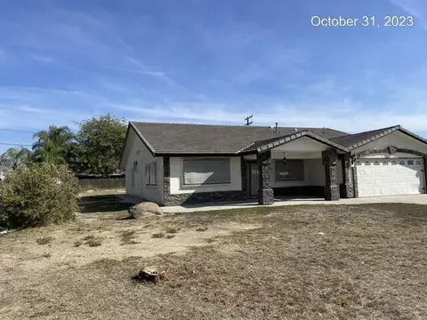 160 S Adams Rd, Tipton, CA 93272