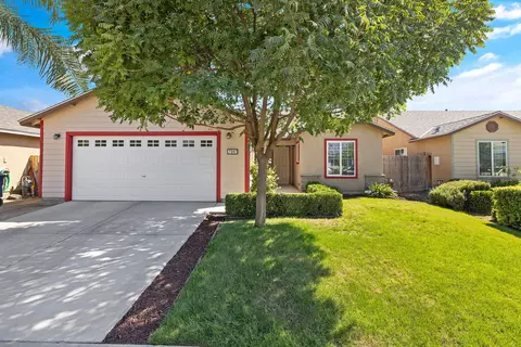 7347 Evergreen Ave, Visalia, CA 93291