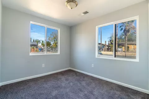 2211 Berkeley St, Bakersfield, CA 93305 photo 13