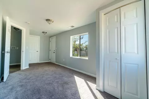 2211 Berkeley St, Bakersfield, CA 93305 photo 16