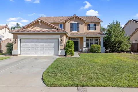 796 W Encore Dr, Hanford, CA 93230