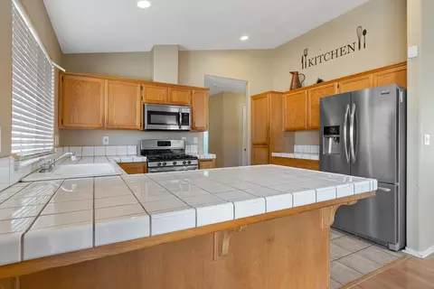 1382 Stinson Dr, Lemoore, CA 93245 photo 13
