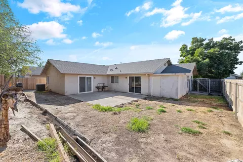 1382 Stinson Dr, Lemoore, CA 93245 photo 38