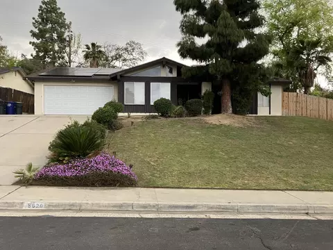 5620 Rexroth Ave, Bakersfield, CA 93306