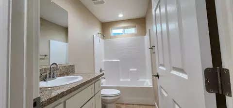 434 N E St, Exeter, CA 93221 photo 4