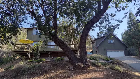 720 Mccomber Dr, Springville, CA 93265 photo 2