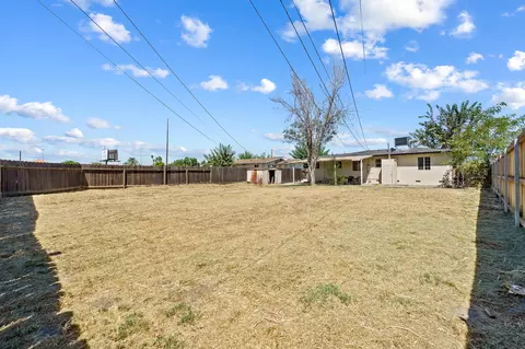 527 Porter St, Hanford, CA 93230 photo 30