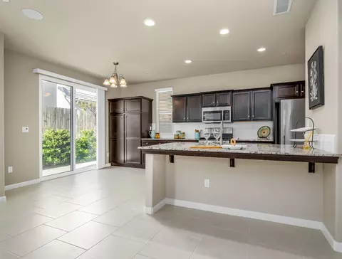 3721 Artistry Way, Clovis, CA 93619 photo 7