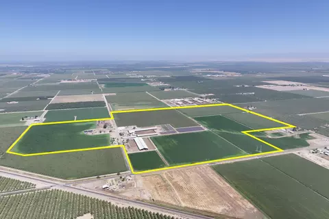 13182 S Robinson Ave, CA