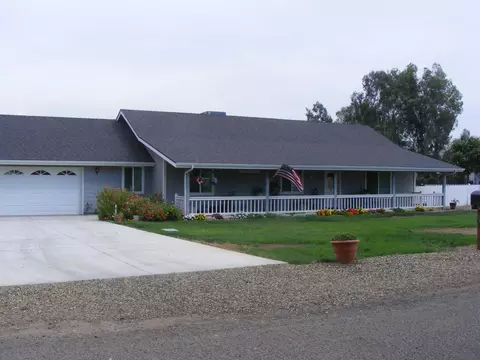 37880 Road 200, Woodlake, CA 93286