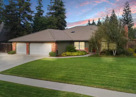 685 E Chevy Chase Dr, Tulare, CA 93274 photo 4