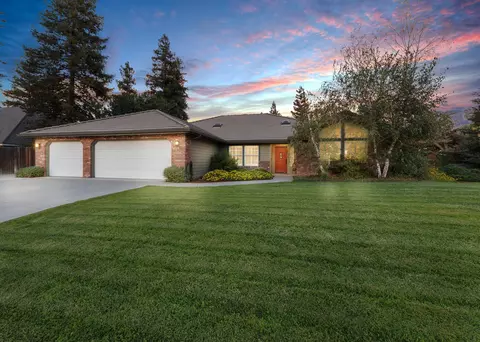 685 E Chevy Chase Dr, Tulare, CA 93274 photo 3
