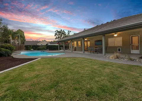 685 E Chevy Chase Dr, Tulare, CA 93274 photo 39