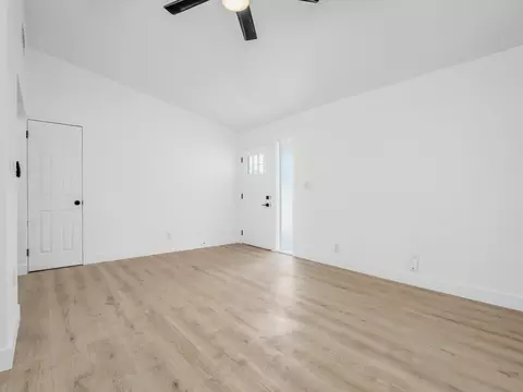1440 E Cecil Ave, Visalia, CA 93292 photo 5