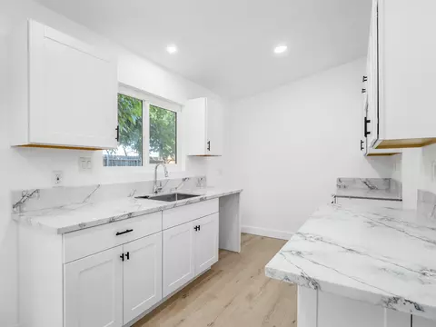 1440 E Cecil Ave, Visalia, CA 93292 photo 9