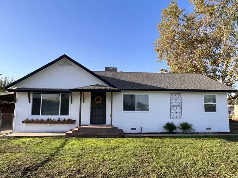 837 Tomah Ave, Porterville, CA 93257