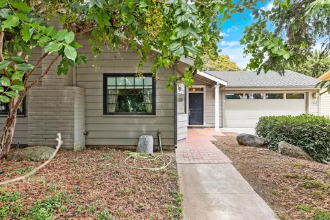 1832 E Cross Ave, Tulare, CA 93274 photo 3