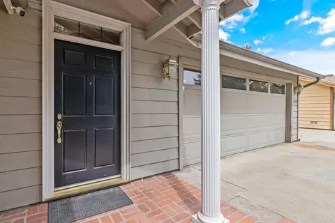 1832 E Cross Ave, Tulare, CA 93274 photo 4
