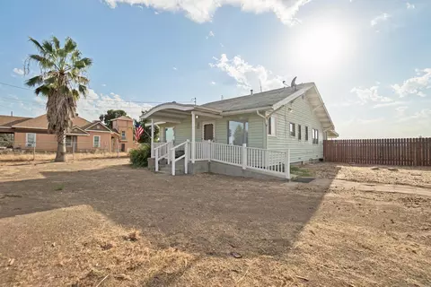 9514 13th Ave, Hanford, CA 93230
