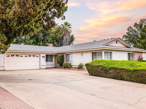 1515 S Irma St, Visalia, CA 93292