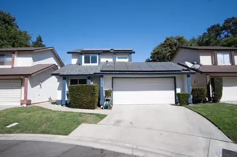1220 E Saint Johns Pkwy, Visalia, CA 93292