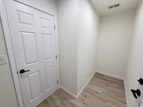 4025 E Cambridge Ave, Visalia, CA 93292 photo 18