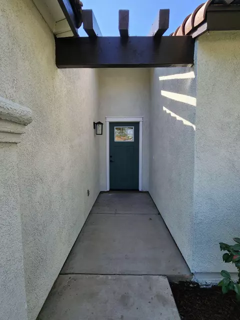 4025 E Cambridge Ave, Visalia, CA 93292 photo 3