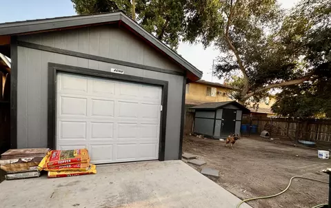 521 E Tulare Ave, Visalia, CA 93292 photo 16