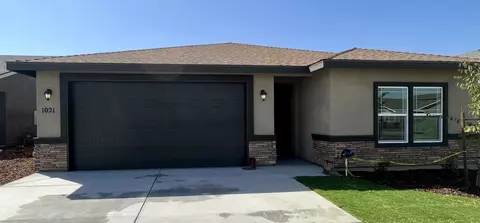 1021 S Mesa Oak St, Porterville, CA 93257